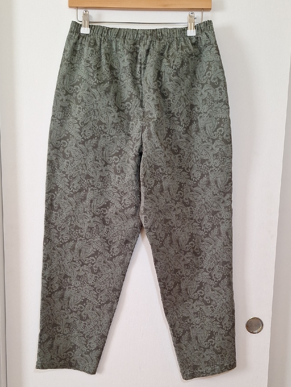 Denim & Co Olive Paisley Elastic-Waist Pants SP - MP - Picture 6 of 6